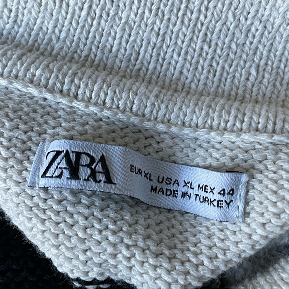 Zara Men's Black/Red/White Knit Striped Quarter Button Sweater - 35545 - Picture 12 of 13